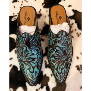 Patricia Nash mules